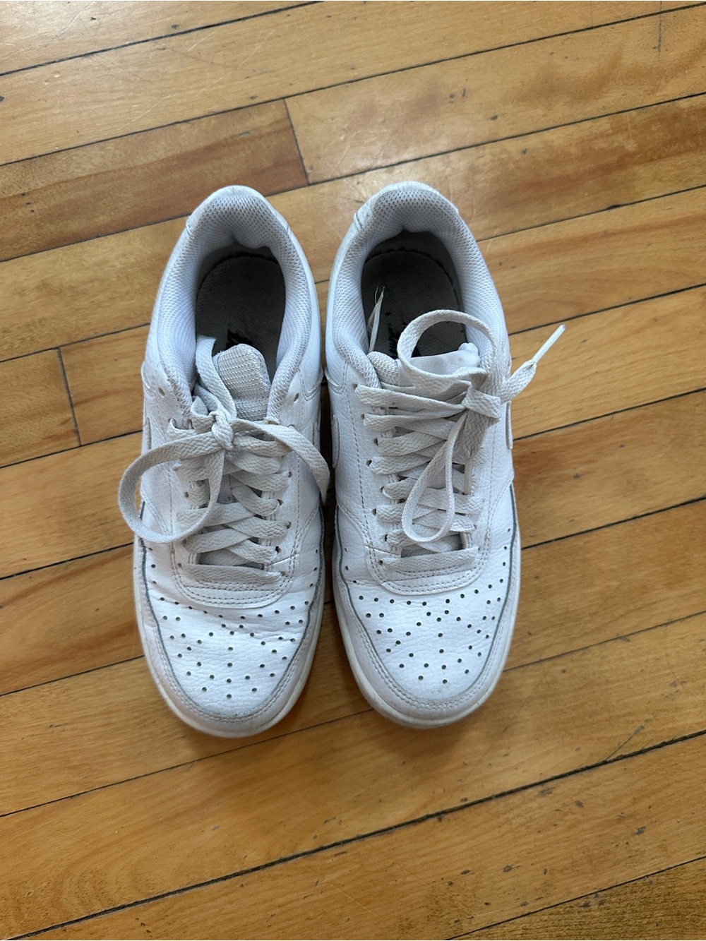 Nike Classic White Leather Sneakers size 6
